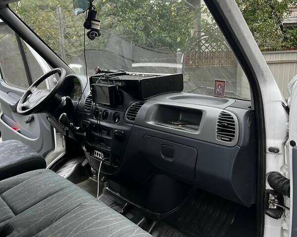 Белый Мерседес Sprinter, объемом двигателя 2.1 л и пробегом 328 тыс. км за 7199 $, фото 16 на Automoto.ua