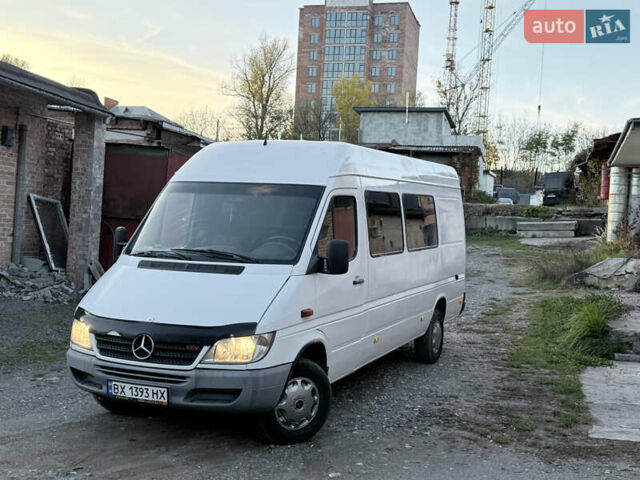 Мерседес Sprinter 2001 в Хмельницком на Automoto.ua Белый Мерседес Sprinter, объемом двигателя 2.7 л и пробегом 451 тыс. км за 7999 $, фото 1 на Automoto.ua