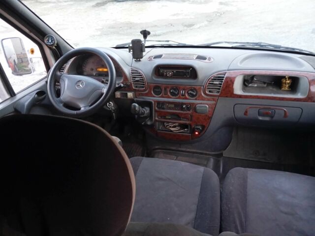 Мерседес Sprinter 2001 у Кам'янське (Дніпродзержинськ) на Automoto.ua Білий Мерседес Sprinter, об'ємом двигуна 2.2 л та пробігом 1 тис. км за 5000 $, фото 1 на Automoto.ua