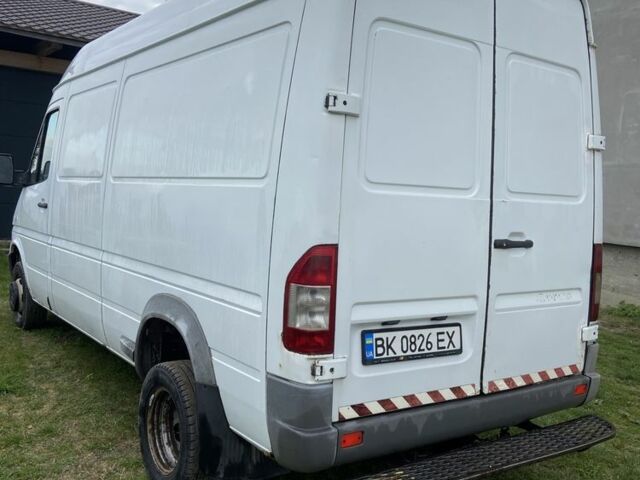 Мерседес Sprinter 2001 у Сарнах на Automoto.ua Білий Мерседес Sprinter, об'ємом двигуна 2.2 л та пробігом 450 тис. км за 7400 $, фото 13 на Automoto.ua