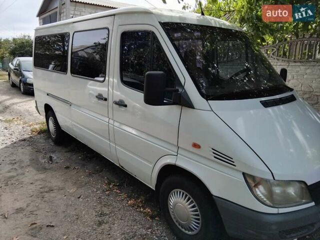 Белый Мерседес Sprinter, объемом двигателя 2.15 л и пробегом 256 тыс. км за 8000 $, фото 70 на Automoto.ua