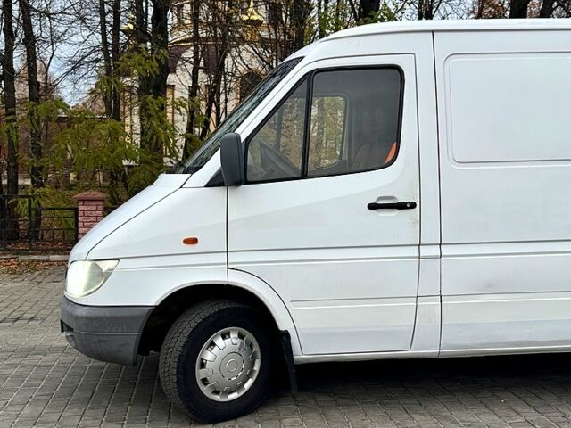 Белый Мерседес Sprinter, объемом двигателя 2.1 л и пробегом 509 тыс. км за 6500 $, фото 1 на Automoto.ua