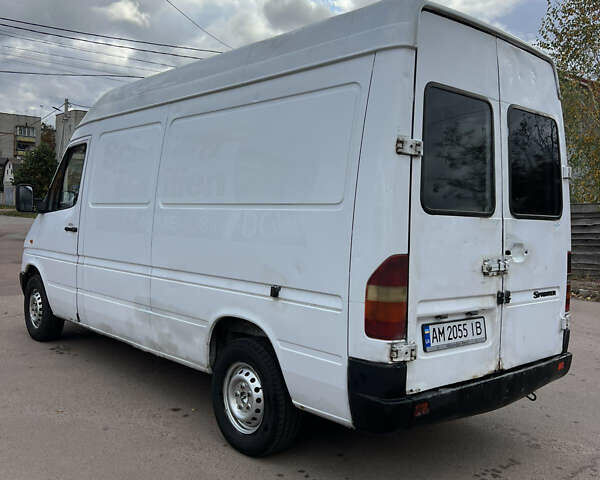 Білий Мерседес Sprinter, об'ємом двигуна 2.15 л та пробігом 628 тис. км за 4750 $, фото 5 на Automoto.ua