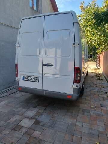 Белый Мерседес Sprinter, объемом двигателя 2.15 л и пробегом 217 тыс. км за 11500 $, фото 9 на Automoto.ua