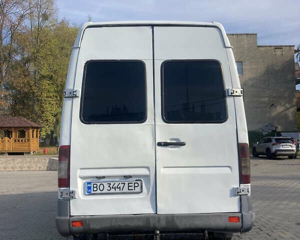 Белый Мерседес Sprinter, объемом двигателя 2.15 л и пробегом 34 тыс. км за 7900 $, фото 4 на Automoto.ua