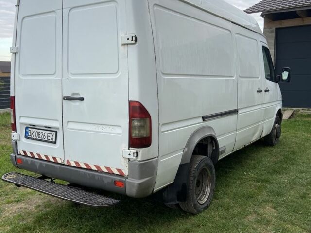 Мерседес Sprinter 2001 у Сарнах на Automoto.ua Білий Мерседес Sprinter, об'ємом двигуна 2.2 л та пробігом 450 тис. км за 7400 $, фото 12 на Automoto.ua
