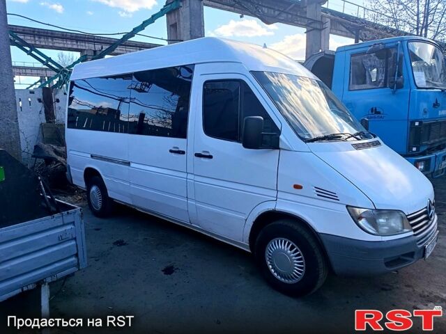 Білий Мерседес Sprinter, об'ємом двигуна 2.1 л та пробігом 1 тис. км за 4700 $, фото 4 на Automoto.ua