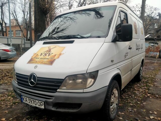 Белый Мерседес Sprinter, объемом двигателя 2.1 л и пробегом 370 тыс. км за 6200 $, фото 8 на Automoto.ua