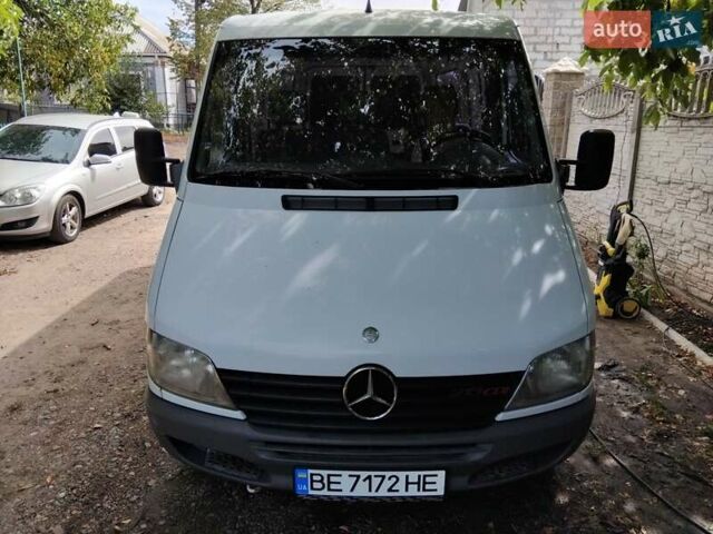Белый Мерседес Sprinter, объемом двигателя 2.15 л и пробегом 256 тыс. км за 8000 $, фото 75 на Automoto.ua