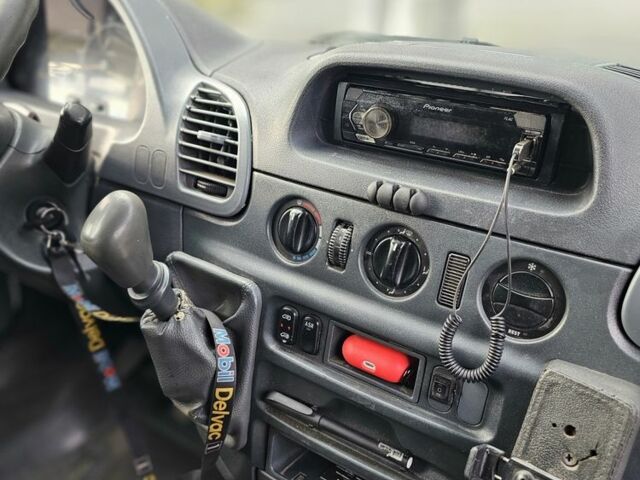 Білий Мерседес Sprinter, об'ємом двигуна 2.1 л та пробігом 483 тис. км за 6800 $, фото 13 на Automoto.ua