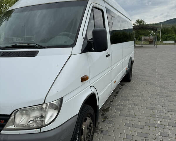 Білий Мерседес Sprinter, об'ємом двигуна 2.15 л та пробігом 650 тис. км за 7000 $, фото 2 на Automoto.ua