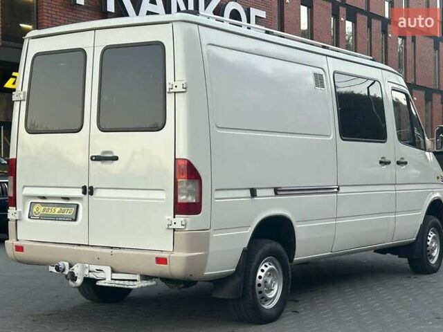 Белый Мерседес Sprinter, объемом двигателя 2.15 л и пробегом 200 тыс. км за 17800 $, фото 5 на Automoto.ua