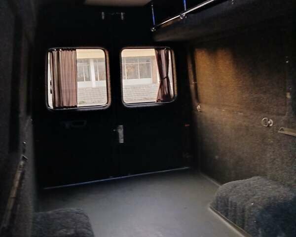 Белый Мерседес Sprinter, объемом двигателя 2.7 л и пробегом 757 тыс. км за 13400 $, фото 22 на Automoto.ua