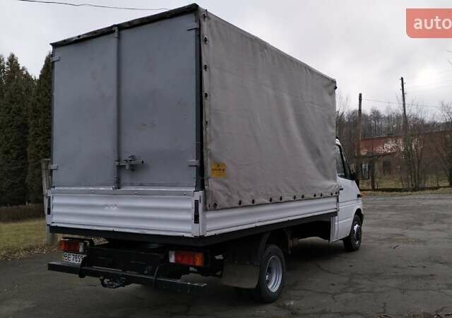 Белый Мерседес Sprinter, объемом двигателя 2.7 л и пробегом 326 тыс. км за 12500 $, фото 2 на Automoto.ua