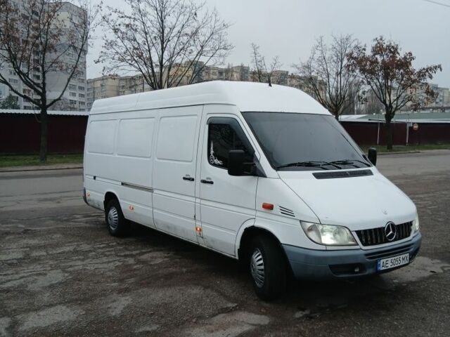 Білий Мерседес Sprinter, об'ємом двигуна 2.7 л та пробігом 425 тис. км за 10000 $, фото 21 на Automoto.ua