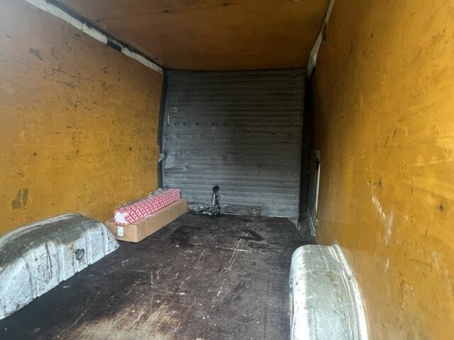 Білий Мерседес Sprinter, об'ємом двигуна 2.1 л та пробігом 920 тис. км за 4500 $, фото 3 на Automoto.ua