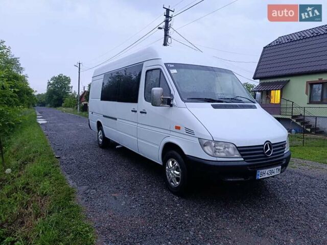 Білий Мерседес Sprinter, об'ємом двигуна 2.69 л та пробігом 106 тис. км за 8000 $, фото 3 на Automoto.ua