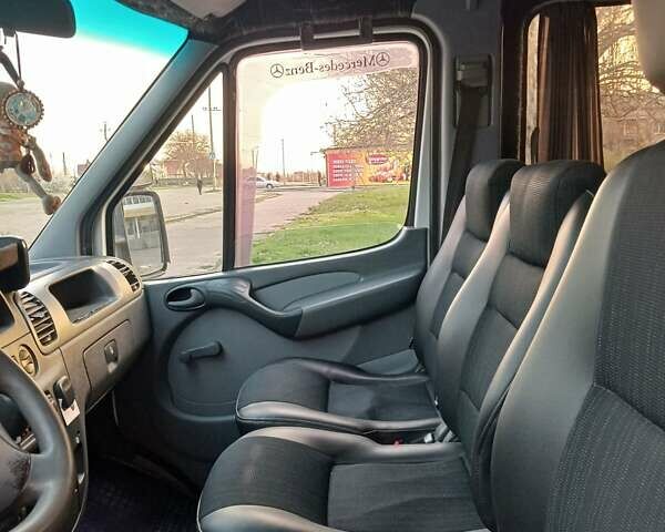 Белый Мерседес Sprinter, объемом двигателя 2.7 л и пробегом 757 тыс. км за 13400 $, фото 35 на Automoto.ua