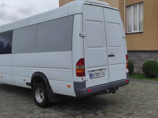 Мерседес Sprinter 2002 у Києві на Automoto.ua Білий Мерседес Sprinter, об'ємом двигуна 2.1 л та пробігом 570 тис. км за 16300 $, фото 3 на Automoto.ua