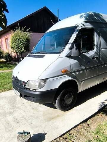 Белый Мерседес Sprinter, объемом двигателя 2.15 л и пробегом 450 тыс. км за 7500 $, фото 7 на Automoto.ua