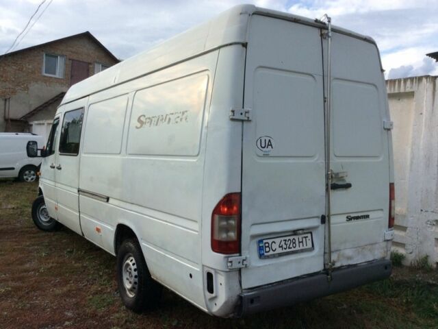 Белый Мерседес Sprinter, объемом двигателя 0 л и пробегом 600 тыс. км за 4500 $, фото 1 на Automoto.ua