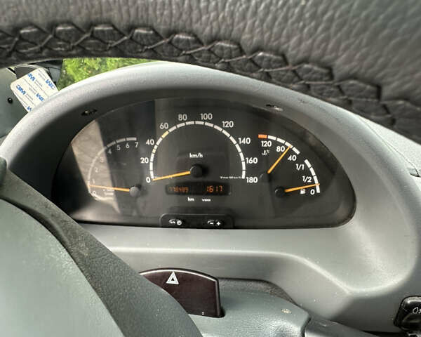 Белый Мерседес Sprinter, объемом двигателя 2.7 л и пробегом 778 тыс. км за 7800 $, фото 13 на Automoto.ua
