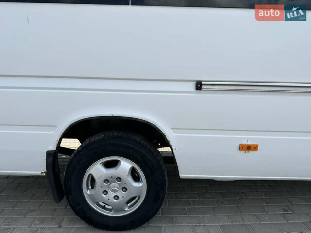Белый Мерседес Sprinter, объемом двигателя 0 л и пробегом 45 тыс. км за 9000 $, фото 6 на Automoto.ua