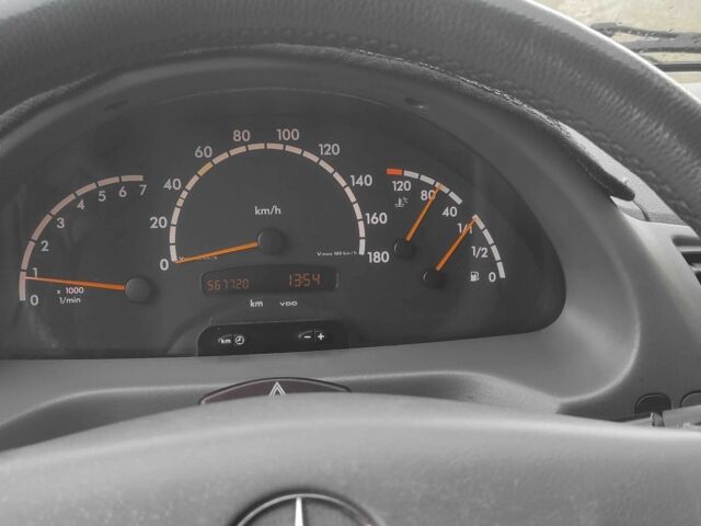 Мерседес Sprinter 2002 у Києві на Automoto.ua Білий Мерседес Sprinter, об'ємом двигуна 2.1 л та пробігом 570 тис. км за 16300 $, фото 7 на Automoto.ua