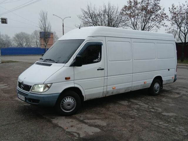 Білий Мерседес Sprinter, об'ємом двигуна 2.7 л та пробігом 425 тис. км за 10000 $, фото 22 на Automoto.ua