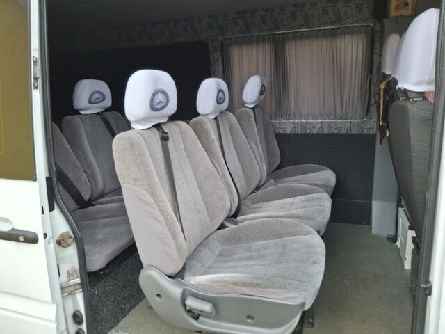 Мерседес Sprinter 2002 в Нововолынск на Automoto.ua Белый Мерседес Sprinter, объемом двигателя 2.7 л и пробегом 980 тыс. км за 11800 $, фото 6 на Automoto.ua
