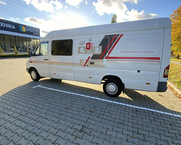 Белый Мерседес Sprinter, объемом двигателя 2.7 л и пробегом 309 тыс. км за 9200 $, фото 13 на Automoto.ua