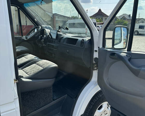 Білий Мерседес Sprinter, об'ємом двигуна 0 л та пробігом 45 тис. км за 9000 $, фото 7 на Automoto.ua