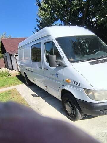 Белый Мерседес Sprinter, объемом двигателя 2.15 л и пробегом 450 тыс. км за 7500 $, фото 6 на Automoto.ua