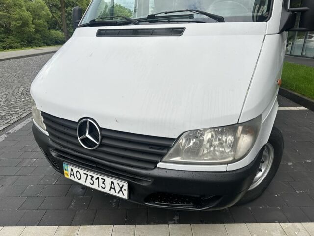 Білий Мерседес Sprinter, об'ємом двигуна 2.2 л та пробігом 450 тис. км за 6200 $, фото 4 на Automoto.ua