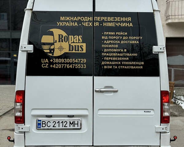 Белый Мерседес Sprinter, объемом двигателя 0 л и пробегом 300 тыс. км за 11000 $, фото 3 на Automoto.ua