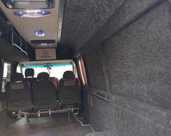 Белый Мерседес Sprinter, объемом двигателя 2.7 л и пробегом 757 тыс. км за 13400 $, фото 33 на Automoto.ua