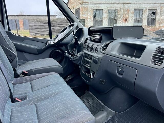 Белый Мерседес Sprinter, объемом двигателя 2.7 л и пробегом 900 тыс. км за 10000 $, фото 6 на Automoto.ua