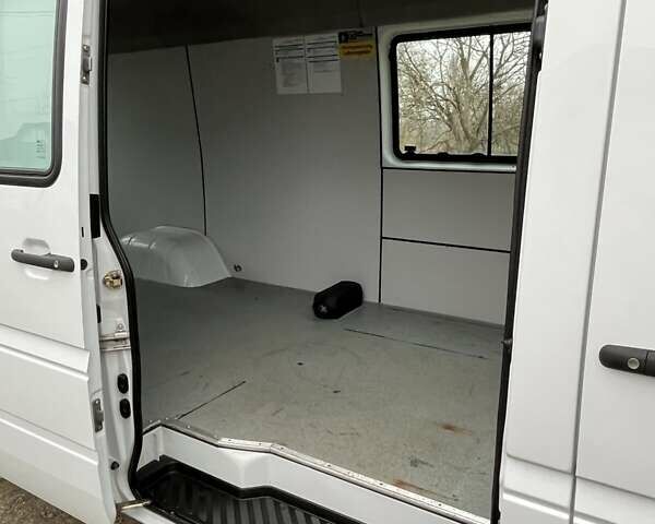 Белый Мерседес Sprinter, объемом двигателя 2.7 л и пробегом 102 тыс. км за 23900 $, фото 11 на Automoto.ua