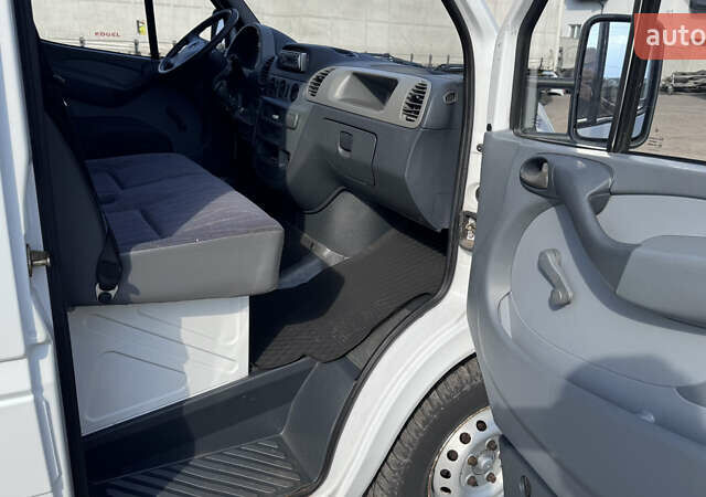Белый Мерседес Sprinter, объемом двигателя 2.15 л и пробегом 181 тыс. км за 7000 $, фото 11 на Automoto.ua