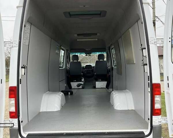 Белый Мерседес Sprinter, объемом двигателя 2.7 л и пробегом 102 тыс. км за 23900 $, фото 12 на Automoto.ua