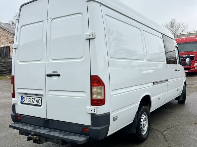 Белый Мерседес Sprinter, объемом двигателя 2.7 л и пробегом 900 тыс. км за 10000 $, фото 3 на Automoto.ua
