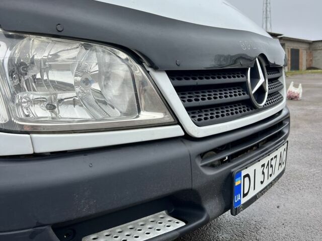 Белый Мерседес Sprinter, объемом двигателя 2.7 л и пробегом 900 тыс. км за 10000 $, фото 1 на Automoto.ua
