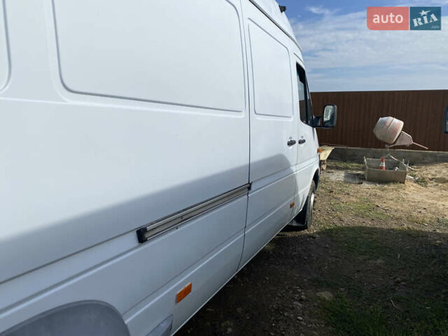 Білий Мерседес Sprinter, об'ємом двигуна 2.69 л та пробігом 532 тис. км за 11500 $, фото 6 на Automoto.ua