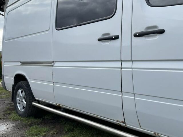 Білий Мерседес Sprinter, об'ємом двигуна 2.7 л та пробігом 830 тис. км за 7500 $, фото 2 на Automoto.ua