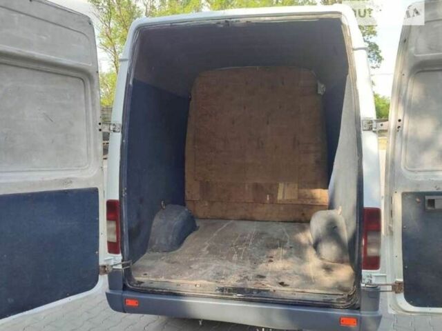 Белый Мерседес Sprinter, объемом двигателя 2.2 л и пробегом 318 тыс. км за 8950 $, фото 7 на Automoto.ua