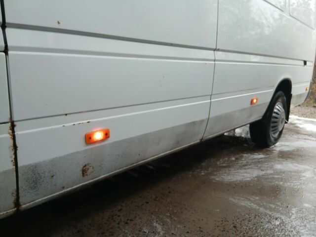 Білий Мерседес Sprinter, об'ємом двигуна 2.7 л та пробігом 425 тис. км за 10000 $, фото 15 на Automoto.ua