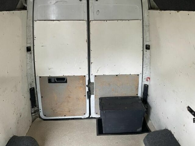 Білий Мерседес Sprinter, об'ємом двигуна 2.7 л та пробігом 830 тис. км за 7500 $, фото 10 на Automoto.ua