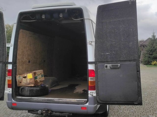 Мерседес Sprinter 2002 у Києві на Automoto.ua Білий Мерседес Sprinter, об'ємом двигуна 2.1 л та пробігом 570 тис. км за 16300 $, фото 12 на Automoto.ua