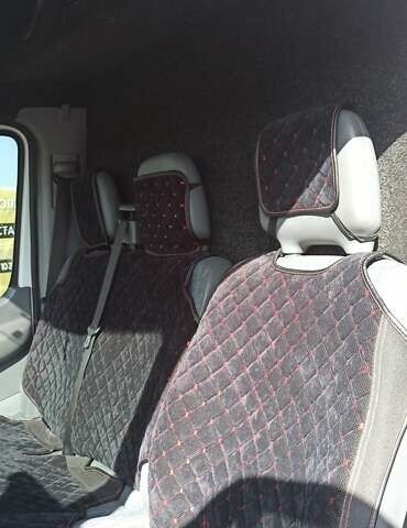Белый Мерседес Sprinter, объемом двигателя 2.15 л и пробегом 268 тыс. км за 10500 $, фото 16 на Automoto.ua