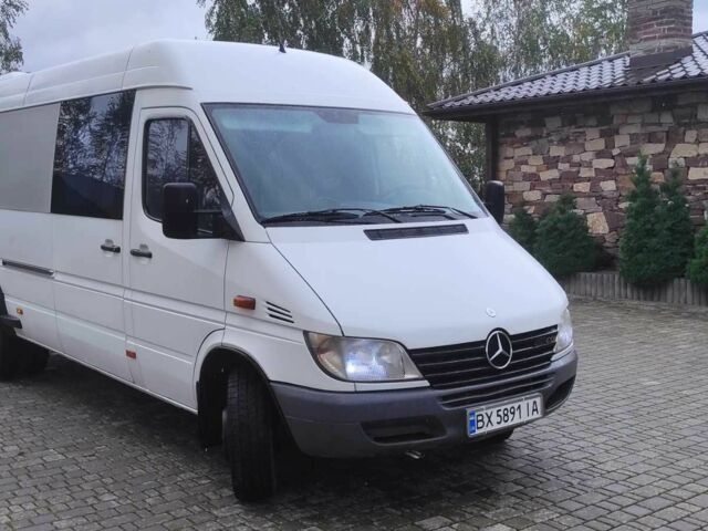 Мерседес Sprinter 2002 у Києві на Automoto.ua Білий Мерседес Sprinter, об'ємом двигуна 2.1 л та пробігом 570 тис. км за 16300 $, фото 2 на Automoto.ua